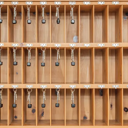 هوتل كورفاتسك 3*