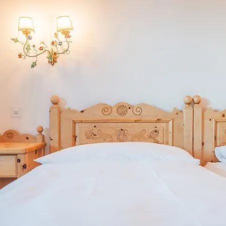 Hotel Corvatsch 3* Sankt Moritz