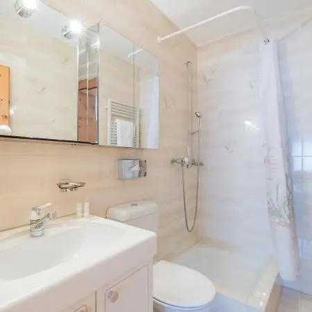 هوتل كورفاتسك 3*