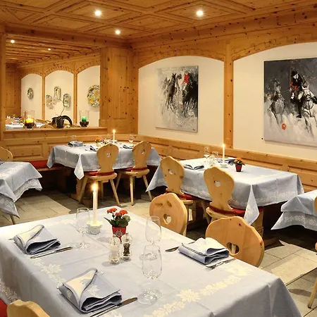 호텔 Corvatsch - Web Check-in 3*